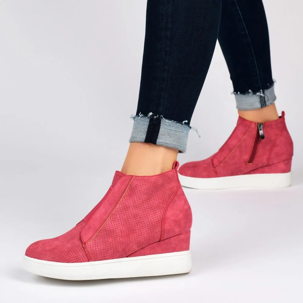 Journee Collection  WOMENS CLARA WEDGES SNEAKER