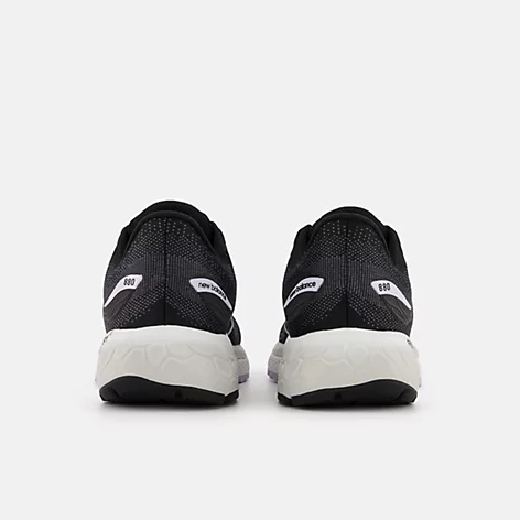 New Balance Womens 880 Lace Up Athletic Shoes- Black/White