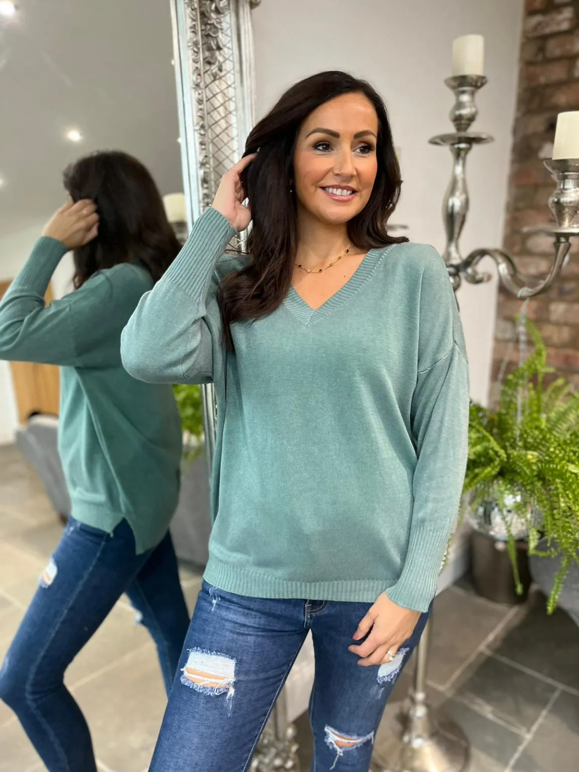 Ribbed V Neck Fine Knit Roxanne